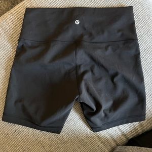 Lululemon align high rise 6 inch inseam shorts